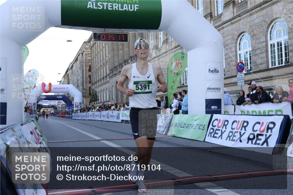 07.09.2025 - BARMER Alsterlauf Strokosch-Dieckow http://msf.ph/oto/8719104 07.09.2025 09:35:15 Ziel 2307, 3378, 5391 meine-sportfotos.de
