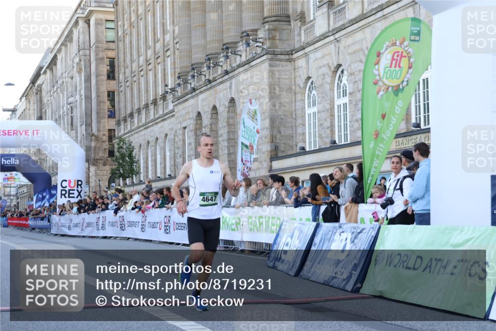 07.09.2025 - BARMER Alsterlauf Strokosch-Dieckow http://msf.ph/oto/8719231 07.09.2025 09:36:27 Ziel 27, 2012, 3417, 4647, 4685 meine-sportfotos.de