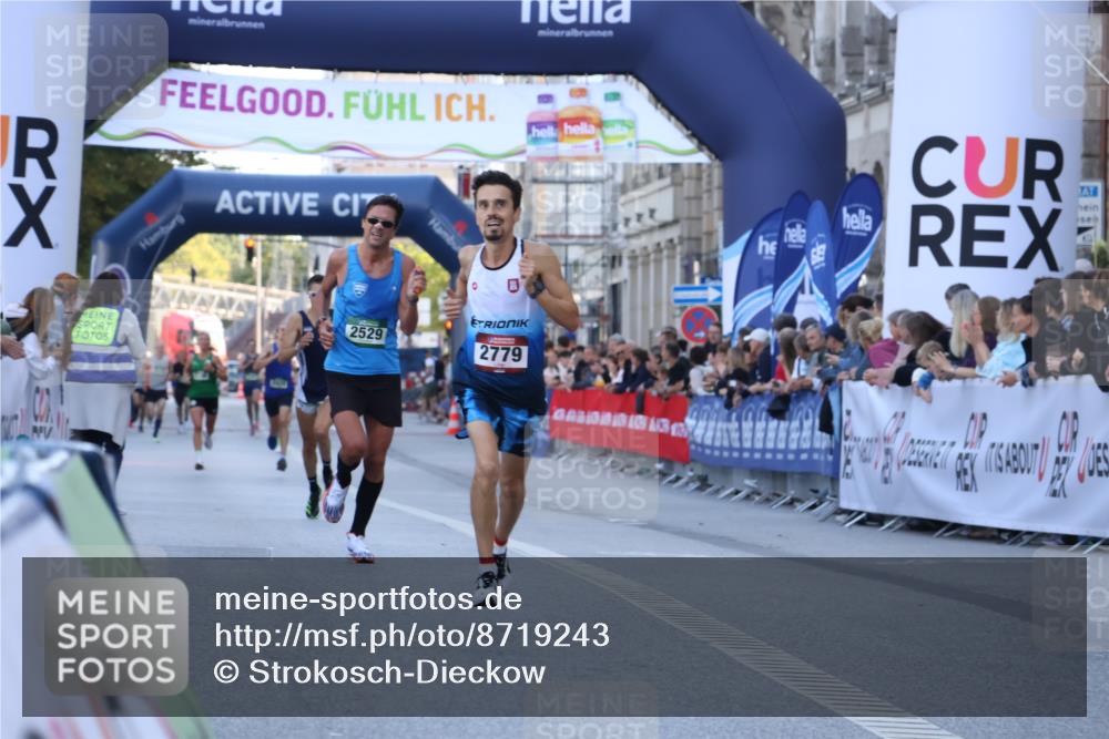 07.09.2025 - BARMER Alsterlauf Strokosch-Dieckow http://msf.ph/oto/8719243 07.09.2025 09:36:35 Ziel 27, 2012, 2529, 2779 meine-sportfotos.de