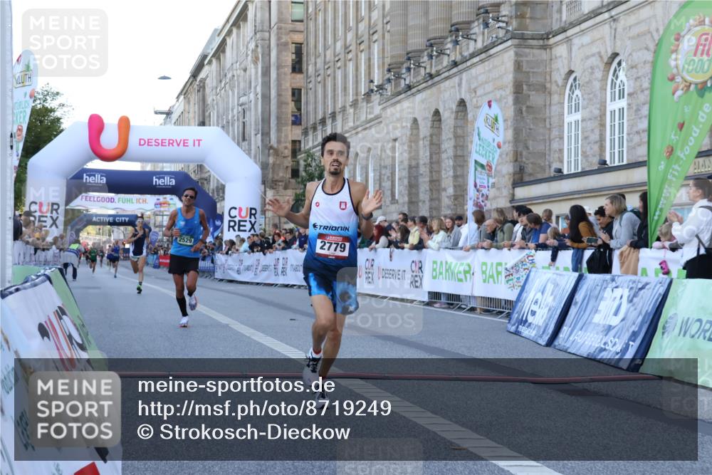 07.09.2025 - BARMER Alsterlauf Strokosch-Dieckow http://msf.ph/oto/8719249 07.09.2025 09:36:39 Ziel 2529, 2779, 5660 meine-sportfotos.de