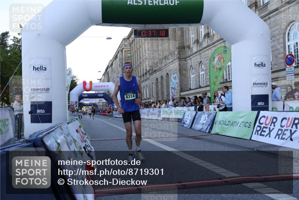 07.09.2025 - BARMER Alsterlauf Strokosch-Dieckow http://msf.ph/oto/8719301 07.09.2025 09:37:16 Ziel 4253, 5370, 5374, 5429, 6068, 8314 meine-sportfotos.de