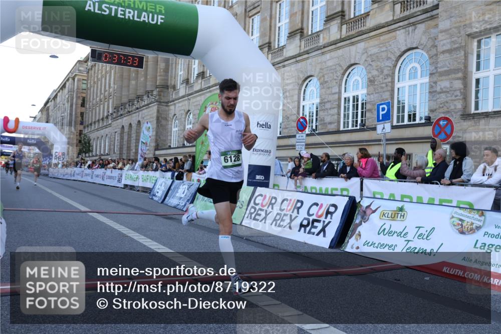 07.09.2025 - BARMER Alsterlauf Strokosch-Dieckow http://msf.ph/oto/8719322 07.09.2025 09:37:31 Ziel 5171, 5967, 6128 meine-sportfotos.de
