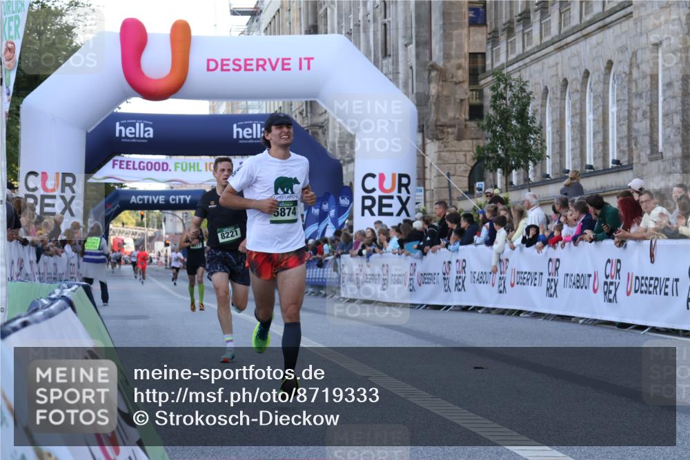 07.09.2025 - BARMER Alsterlauf Strokosch-Dieckow http://msf.ph/oto/8719333 07.09.2025 09:37:40 Ziel 5967, 8077, 8221 meine-sportfotos.de