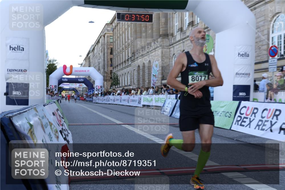 07.09.2025 - BARMER Alsterlauf Strokosch-Dieckow http://msf.ph/oto/8719351 07.09.2025 09:37:48 Ziel 8077, 8221 meine-sportfotos.de