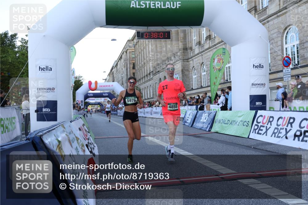 07.09.2025 - BARMER Alsterlauf Strokosch-Dieckow http://msf.ph/oto/8719363 07.09.2025 09:37:59 Ziel 2704, 3118, 4782, 4855, 5976 meine-sportfotos.de