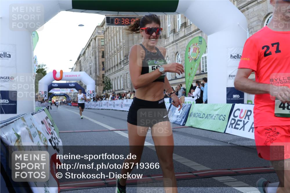07.09.2025 - BARMER Alsterlauf Strokosch-Dieckow http://msf.ph/oto/8719366 07.09.2025 09:38:00 Ziel 2704, 3118, 4782, 4855, 5976 meine-sportfotos.de