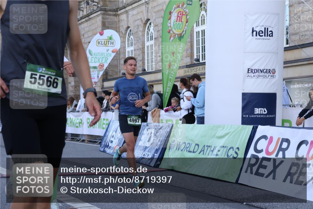 07.09.2025 - BARMER Alsterlauf Strokosch-Dieckow http://msf.ph/oto/8719397 07.09.2025 09:38:23 Ziel 4595, 4800, 4997, 5566, 6024 meine-sportfotos.de