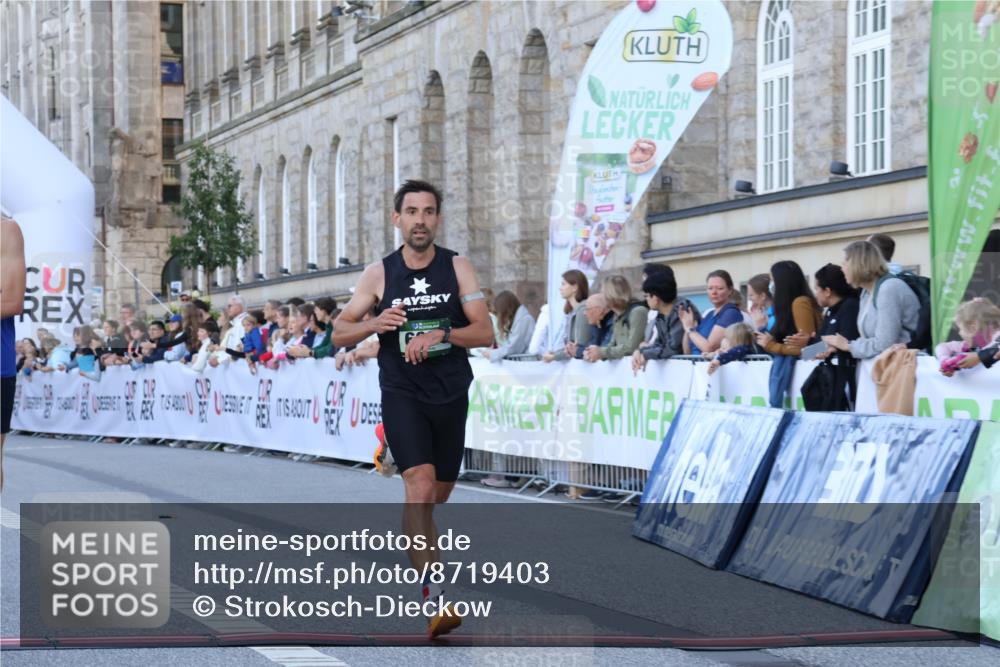 07.09.2025 - BARMER Alsterlauf Strokosch-Dieckow http://msf.ph/oto/8719403 07.09.2025 09:38:27 Ziel 4312, 4595, 4800, 4997, 6024 meine-sportfotos.de