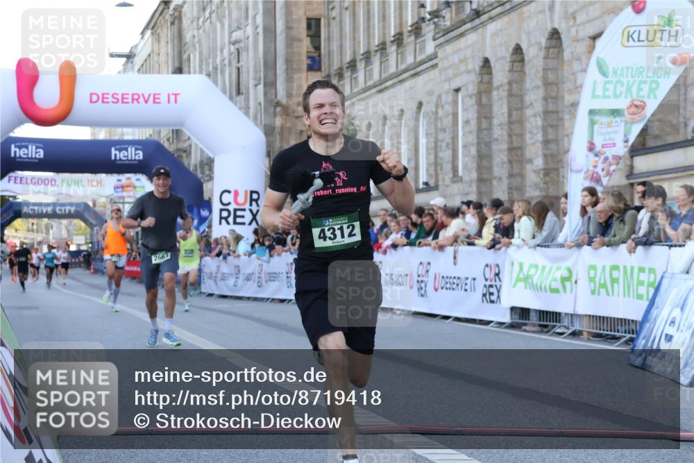 07.09.2025 - BARMER Alsterlauf Strokosch-Dieckow http://msf.ph/oto/8719418 07.09.2025 09:38:32 Ziel 2663, 4312, 4585, 4595, 5157, 6024 meine-sportfotos.de