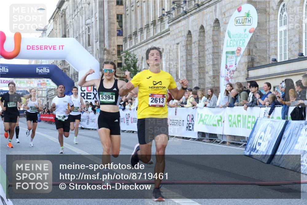 07.09.2025 - BARMER Alsterlauf Strokosch-Dieckow http://msf.ph/oto/8719461 07.09.2025 09:38:47 Ziel 2613, 3717, 4444, 4763, 5189, 5274, 5393, 5394, 5458, 5979, 6197 meine-sportfotos.de