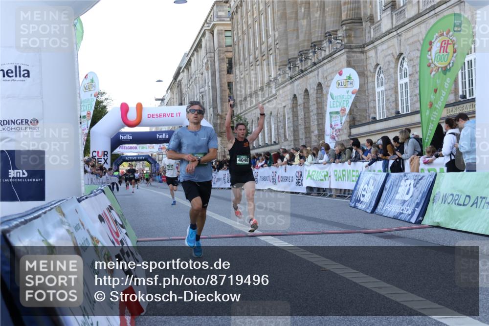 07.09.2025 - BARMER Alsterlauf Strokosch-Dieckow http://msf.ph/oto/8719496 07.09.2025 09:39:06 Ziel 2238, 4040, 5749, 8218 meine-sportfotos.de