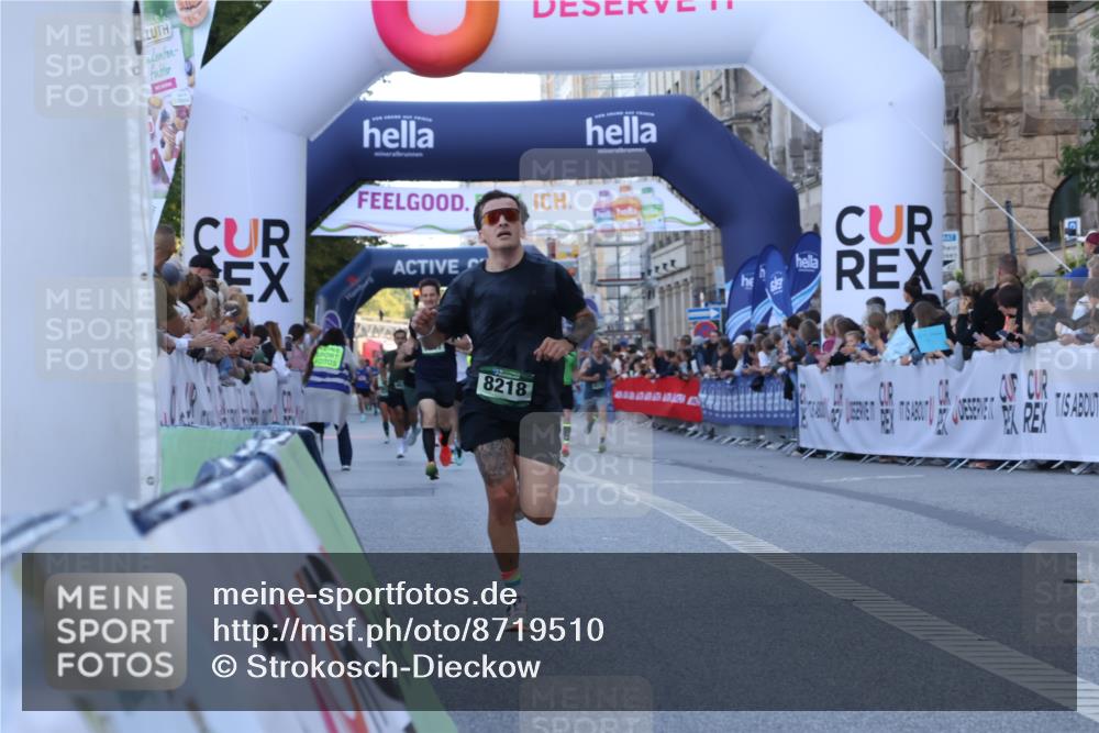 07.09.2025 - BARMER Alsterlauf Strokosch-Dieckow http://msf.ph/oto/8719510 07.09.2025 09:39:11 Ziel 2238, 4040, 5749, 8218, 8247 meine-sportfotos.de