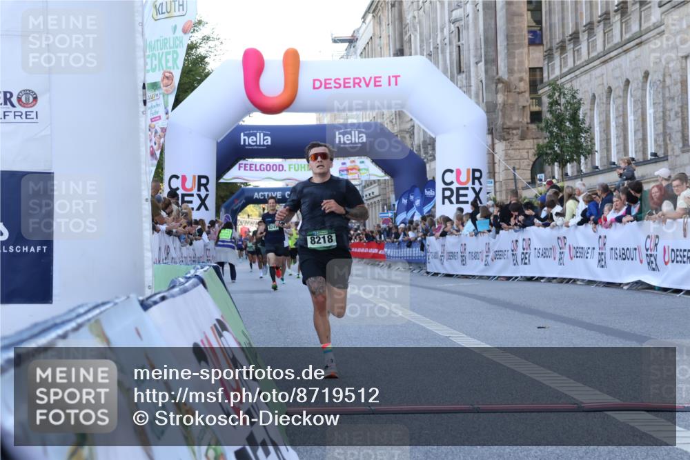 07.09.2025 - BARMER Alsterlauf Strokosch-Dieckow http://msf.ph/oto/8719512 07.09.2025 09:39:12 Ziel 2238, 4040, 8218, 8247 meine-sportfotos.de