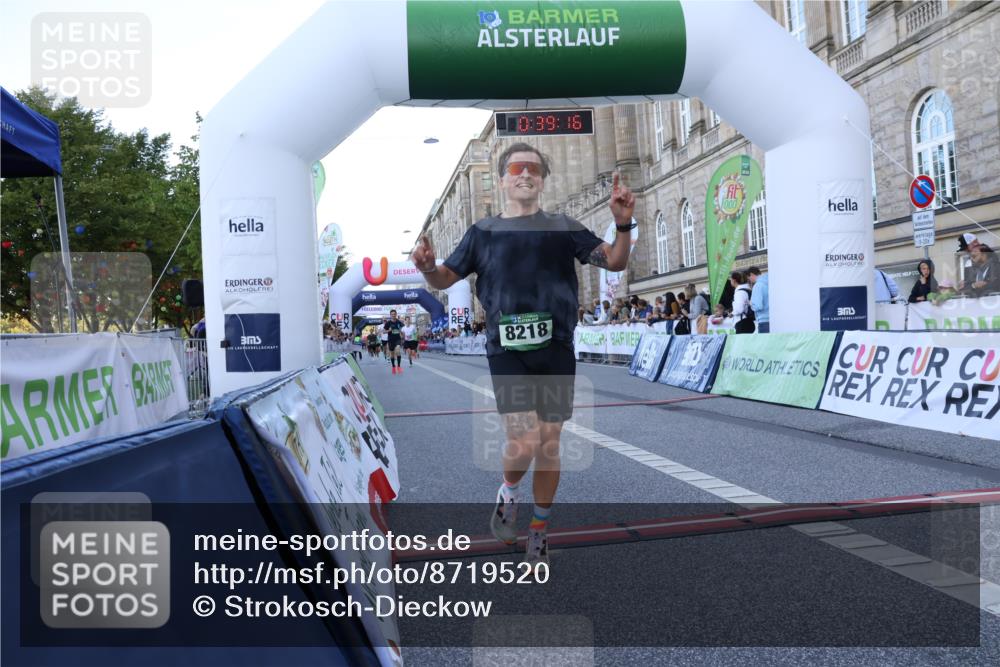 07.09.2025 - BARMER Alsterlauf Strokosch-Dieckow http://msf.ph/oto/8719520 07.09.2025 09:39:15 Ziel 2058, 4037, 8218, 8247, 8476 meine-sportfotos.de