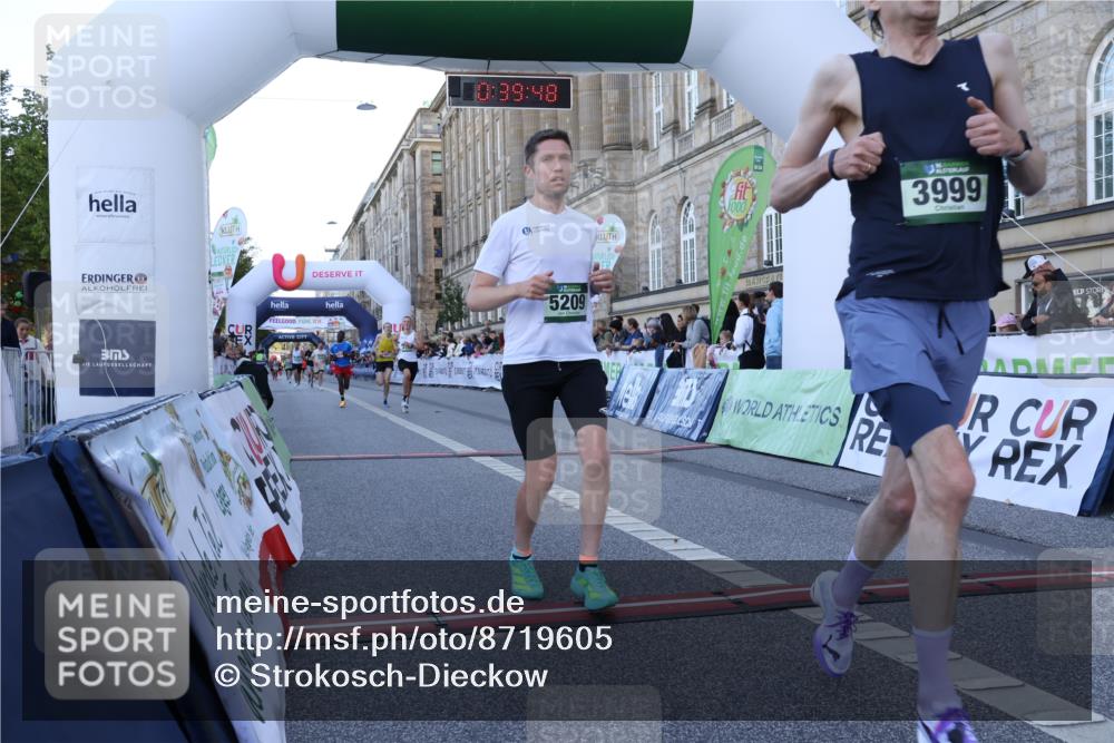 07.09.2025 - BARMER Alsterlauf Strokosch-Dieckow http://msf.ph/oto/8719605 07.09.2025 09:39:46 Ziel 3598, 3733, 3999, 4122, 4419, 4521, 4798, 5209, 5687, 5993 meine-sportfotos.de