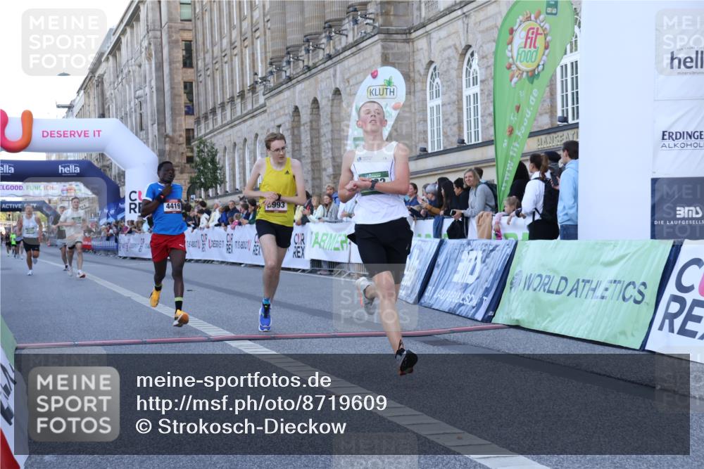 07.09.2025 - BARMER Alsterlauf Strokosch-Dieckow http://msf.ph/oto/8719609 07.09.2025 09:39:48 Ziel 3639, 3733, 3999, 4122, 4192, 4419, 5209, 5687, 5993 meine-sportfotos.de