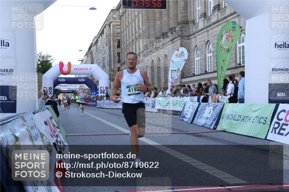 07.09.2025 - BARMER Alsterlauf Strokosch-Dieckow http://msf.ph/oto/8719622 07.09.2025 09:39:55 Ziel 2566, 2964, 3180, 3639, 3733, 4192, 4419, 5440 meine-sportfotos.de