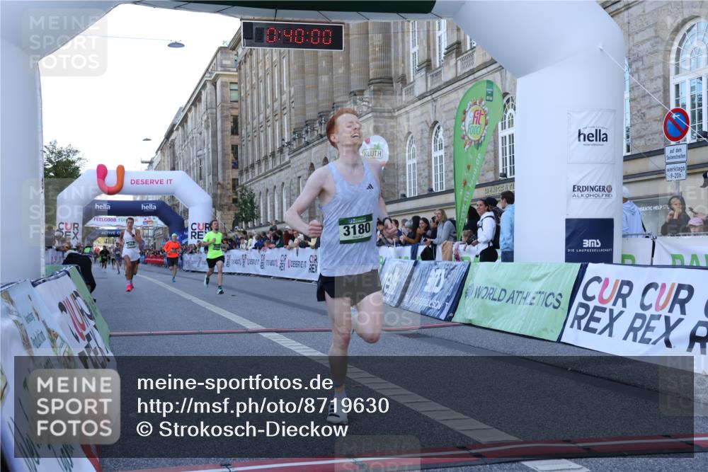 07.09.2025 - BARMER Alsterlauf Strokosch-Dieckow http://msf.ph/oto/8719630 07.09.2025 09:39:58 Ziel 2566, 2964, 3180, 3639, 3753, 4192, 5436, 5440 meine-sportfotos.de
