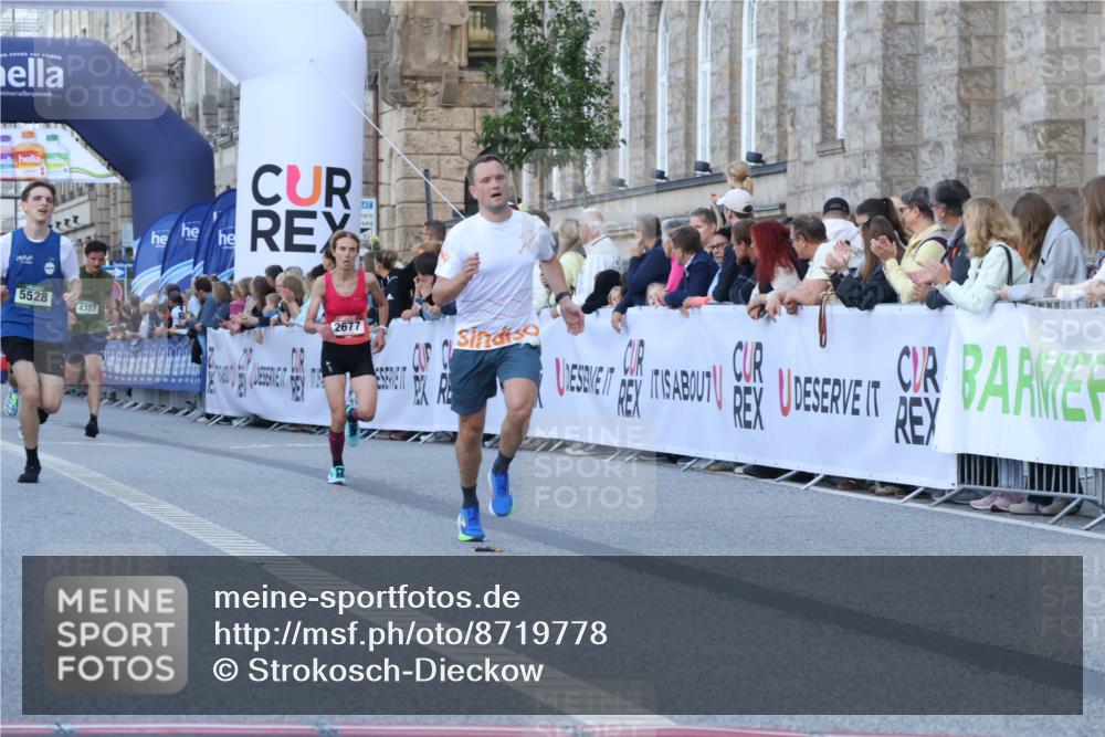 07.09.2025 - BARMER Alsterlauf Strokosch-Dieckow http://msf.ph/oto/8719778 07.09.2025 09:41:04 Ziel 2677, 3296, 5143, 5392, 5525, 5528, 5635, 6104, 8424 meine-sportfotos.de