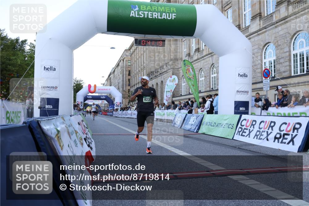 07.09.2025 - BARMER Alsterlauf Strokosch-Dieckow http://msf.ph/oto/8719814 07.09.2025 09:41:18 Ziel 2583, 3852, 5210, 8232, 8435 meine-sportfotos.de