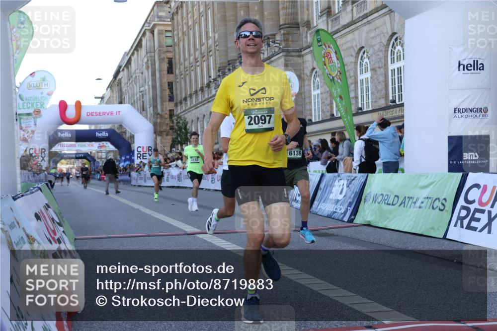 07.09.2025 - BARMER Alsterlauf Strokosch-Dieckow http://msf.ph/oto/8719883 07.09.2025 09:42:00 Ziel 2097, 2694, 3163, 3597, 3906, 4383, 4665, 4745, 5149, 5476, 6139, 6306, 8375 meine-sportfotos.de