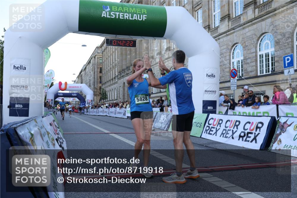 07.09.2025 - BARMER Alsterlauf Strokosch-Dieckow http://msf.ph/oto/8719918 07.09.2025 09:42:21 Ziel 3405, 5583, 5828, 6013, 6066, 8358 meine-sportfotos.de