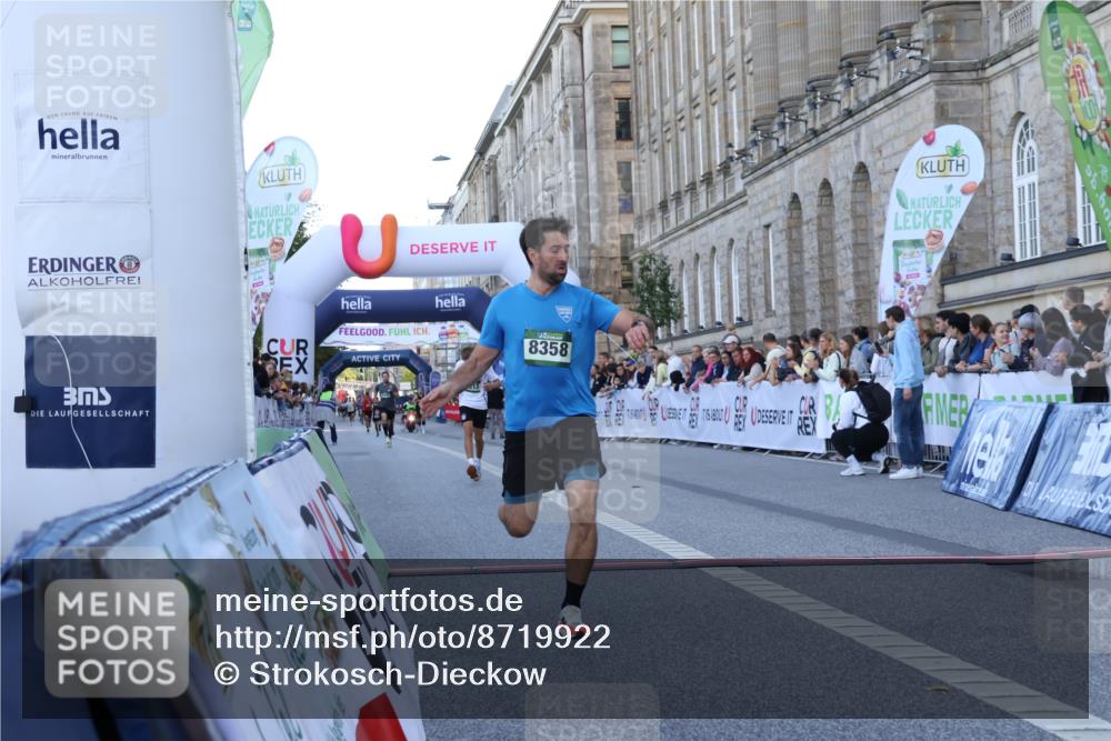 07.09.2025 - BARMER Alsterlauf Strokosch-Dieckow http://msf.ph/oto/8719922 07.09.2025 09:42:23 Ziel 6013, 6066, 8358 meine-sportfotos.de
