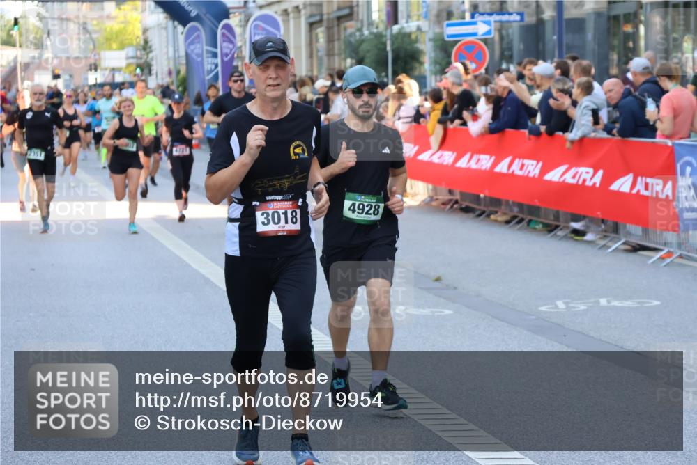 07.09.2025 - BARMER Alsterlauf Strokosch-Dieckow http://msf.ph/oto/8719954 07.09.2025 10:01:16 Ziel 2100, 2471, 2553, 2624, 2756, 2798, 2843, 2863, 2874, 2917, 3008, 3171, 3214, 3215, 3360, 3628, 3684, 3824, 4139, 4258, 4976, 5012, 5013, 5064, 5107, 5170, 5220, 5289, 5306, 5411, 5639, 5655, 5849, 6060, 6076, 6243, 8208, 8295 meine-sportfotos.de