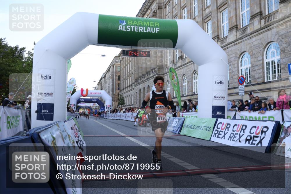 07.09.2025 - BARMER Alsterlauf Strokosch-Dieckow http://msf.ph/oto/8719955 07.09.2025 09:42:40 Ziel 2799, 2871, 3690, 3924, 5120, 5763 meine-sportfotos.de