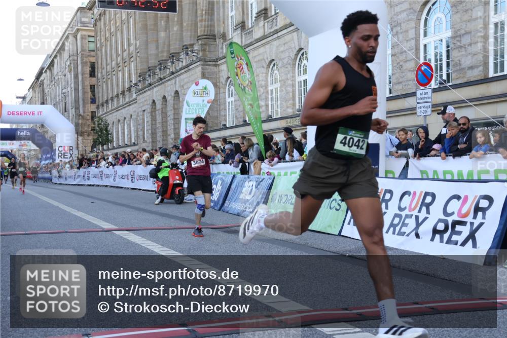 07.09.2025 - BARMER Alsterlauf Strokosch-Dieckow http://msf.ph/oto/8719970 07.09.2025 09:42:51 Ziel 2799, 2871, 3074, 3561, 4042, 4652, 6335 meine-sportfotos.de