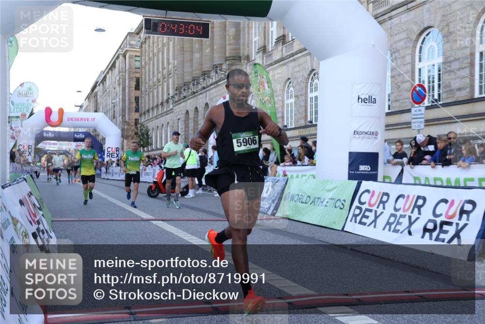 07.09.2025 - BARMER Alsterlauf Strokosch-Dieckow http://msf.ph/oto/8719991 07.09.2025 09:43:03 Ziel 2111, 2231, 3079, 4303, 5118, 5213, 5356, 5906, 6253, 6297, 8265, 8408 meine-sportfotos.de