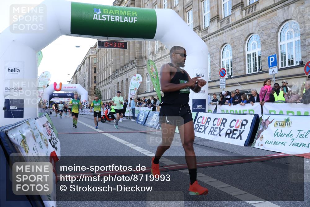07.09.2025 - BARMER Alsterlauf Strokosch-Dieckow http://msf.ph/oto/8719993 07.09.2025 09:43:03 Ziel 2111, 2231, 3079, 4303, 5118, 5213, 5356, 5906, 6253, 6297, 8265, 8408 meine-sportfotos.de