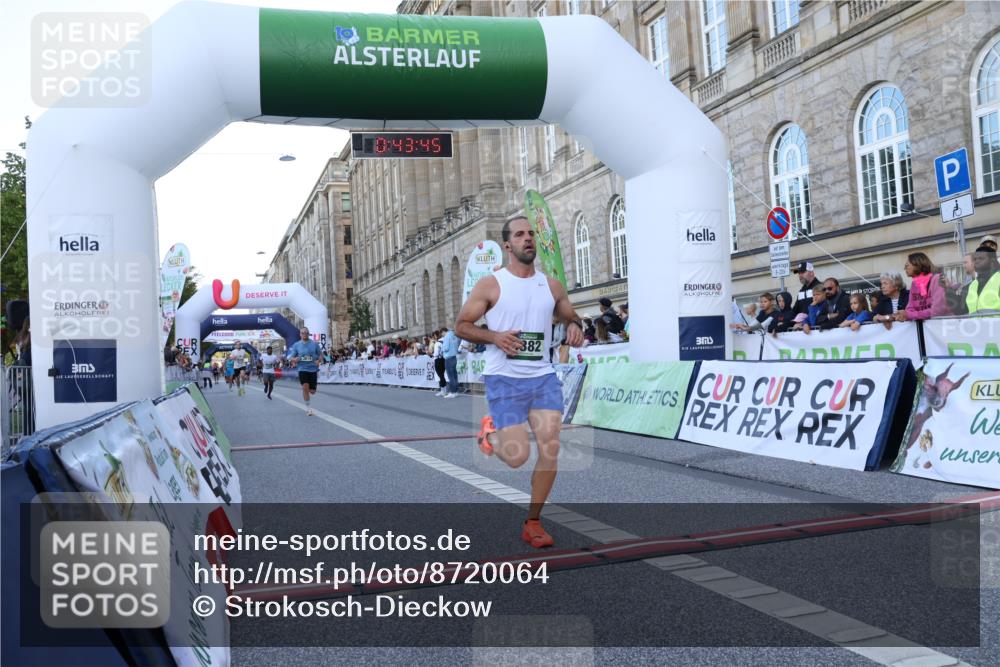 07.09.2025 - BARMER Alsterlauf Strokosch-Dieckow http://msf.ph/oto/8720064 07.09.2025 09:43:44 Ziel 3814, 4050, 5382, 5389, 5714, 8006 meine-sportfotos.de