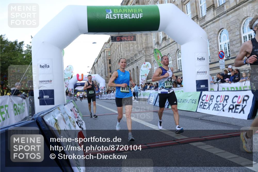07.09.2025 - BARMER Alsterlauf Strokosch-Dieckow http://msf.ph/oto/8720104 07.09.2025 09:44:00 Ziel 2191, 4022, 4140, 5421, 5467, 6250, 8136, 8139 meine-sportfotos.de