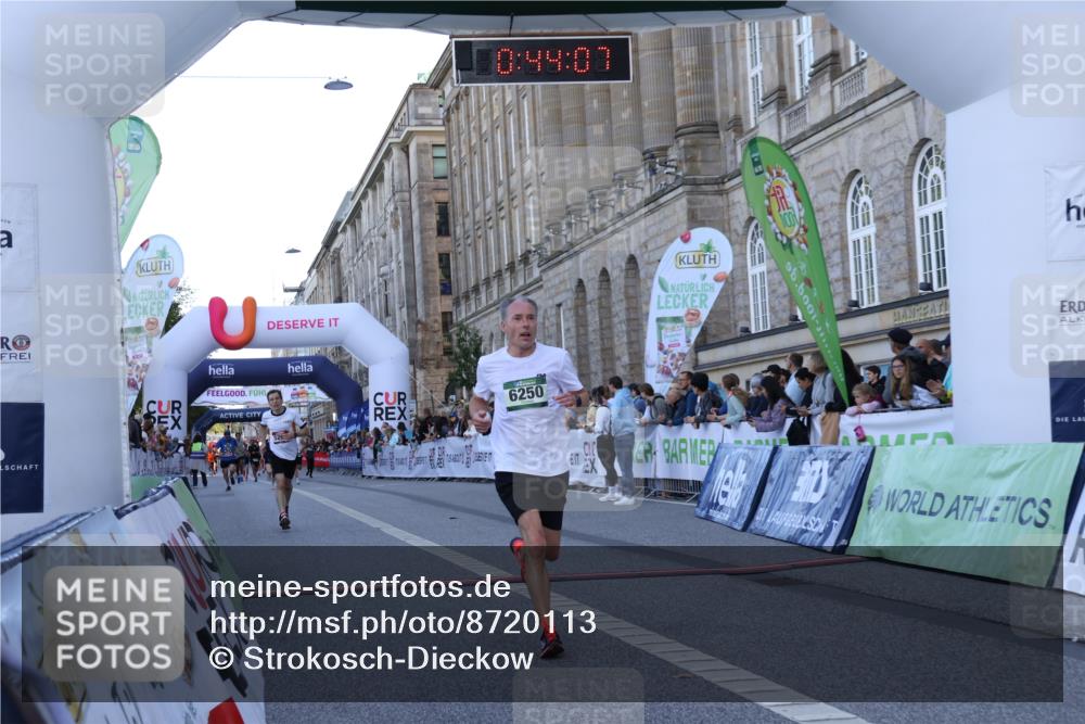 07.09.2025 - BARMER Alsterlauf Strokosch-Dieckow http://msf.ph/oto/8720113 07.09.2025 09:44:05 Ziel 4022, 5264, 6178, 6250, 6255 meine-sportfotos.de