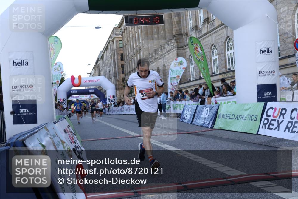 07.09.2025 - BARMER Alsterlauf Strokosch-Dieckow http://msf.ph/oto/8720121 07.09.2025 09:44:09 Ziel 5264, 6020, 6051, 6178, 6250, 6255, 8040 meine-sportfotos.de