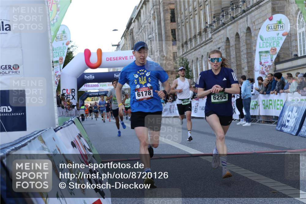 07.09.2025 - BARMER Alsterlauf Strokosch-Dieckow http://msf.ph/oto/8720126 07.09.2025 09:44:12 Ziel 2409, 2699, 3480, 5264, 6020, 6051, 6178, 6255, 8040, 8113 meine-sportfotos.de