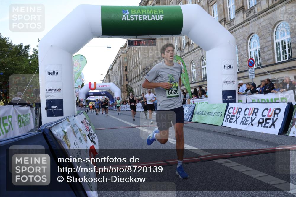 07.09.2025 - BARMER Alsterlauf Strokosch-Dieckow http://msf.ph/oto/8720139 07.09.2025 09:44:15 Ziel 2339, 2409, 2618, 2699, 2826, 3480, 4949, 6020, 6051, 6178, 6255, 8040, 8113, 8364 meine-sportfotos.de