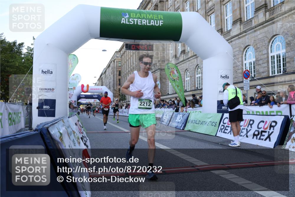 07.09.2025 - BARMER Alsterlauf Strokosch-Dieckow http://msf.ph/oto/8720232 07.09.2025 09:44:49 Ziel 2212, 2340, 2742, 2785, 3230, 5983, 6204 meine-sportfotos.de