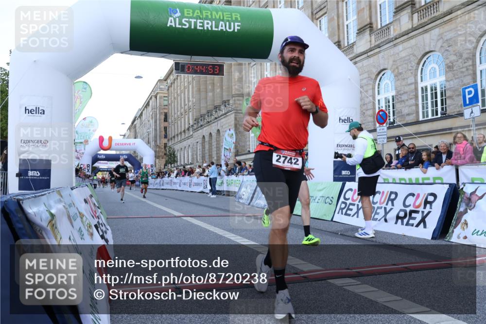 07.09.2025 - BARMER Alsterlauf Strokosch-Dieckow http://msf.ph/oto/8720238 07.09.2025 09:44:51 Ziel 2212, 2340, 2561, 2742, 3230, 5500, 6116, 6204 meine-sportfotos.de