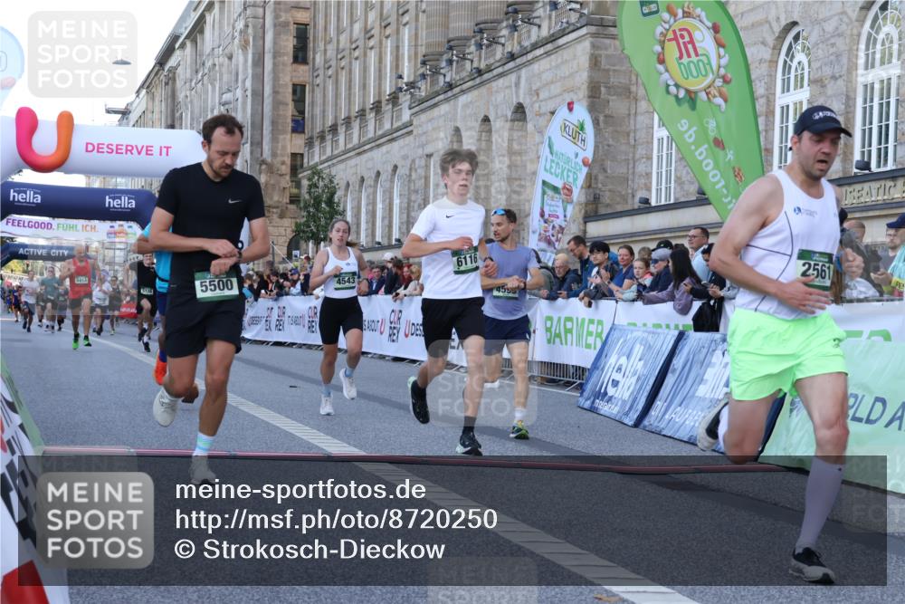 07.09.2025 - BARMER Alsterlauf Strokosch-Dieckow http://msf.ph/oto/8720250 07.09.2025 09:44:57 Ziel 2340, 2389, 2561, 4543, 4599, 5126, 5500, 5913, 6006, 6116, 6204 meine-sportfotos.de