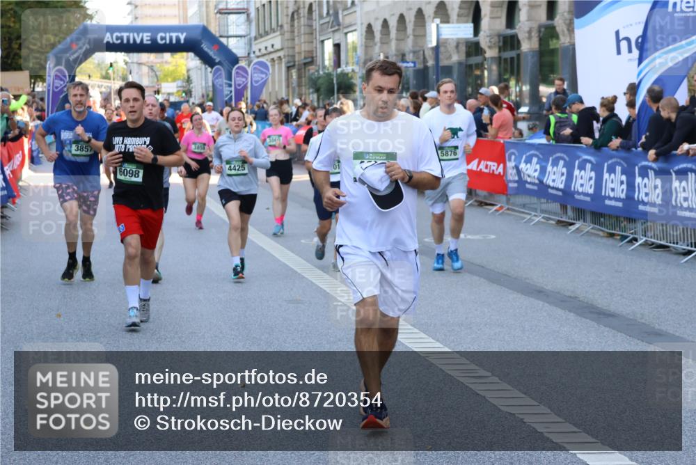 07.09.2025 - BARMER Alsterlauf Strokosch-Dieckow http://msf.ph/oto/8720354 07.09.2025 10:00:24 Ziel 2044, 2124, 2517, 2579, 2645, 3410, 3545, 3590, 3803, 3956, 4072, 4335, 4365, 4544, 4593, 4636, 5047, 5250, 5337, 5352, 5357, 5477, 5517, 6152 meine-sportfotos.de