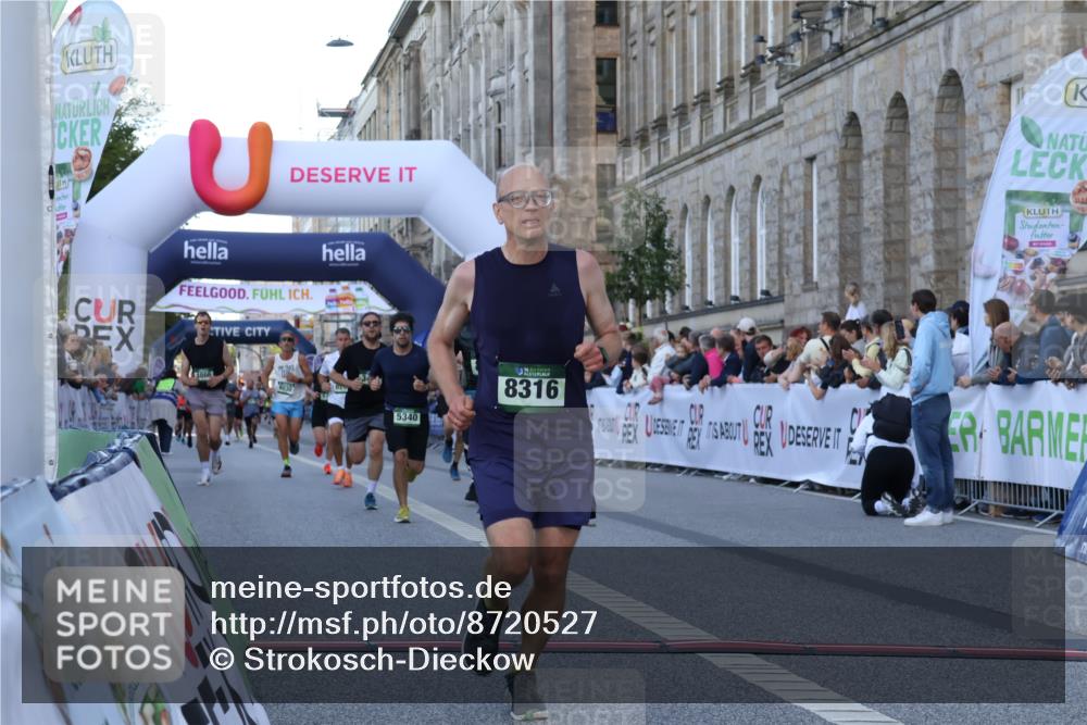07.09.2025 - BARMER Alsterlauf Strokosch-Dieckow http://msf.ph/oto/8720527 07.09.2025 09:47:00 Ziel 2487, 2953, 3412, 3916, 3942, 4389, 4527, 4651, 4732, 4866, 4985, 5340, 5768, 6030, 6073, 6237, 8316, 8431 meine-sportfotos.de