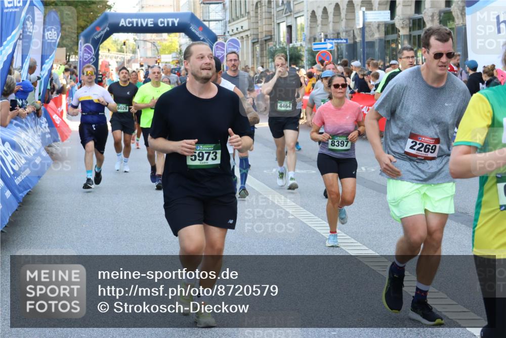 07.09.2025 - BARMER Alsterlauf Strokosch-Dieckow http://msf.ph/oto/8720579 07.09.2025 09:59:57 Ziel 1201, 2350, 2434, 2495, 2513, 2864, 3039, 3260, 3698, 3768, 3857, 3859, 3860, 4265, 4351, 4424, 4425, 4500, 4620, 4709, 4751, 4781, 4856, 4917, 5108, 5314, 5359, 5471, 5726, 5744, 5767, 5851, 5957, 6084, 6098 meine-sportfotos.de