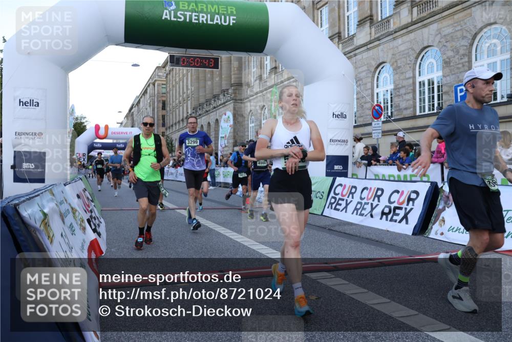 07.09.2025 - BARMER Alsterlauf Strokosch-Dieckow http://msf.ph/oto/8721024 07.09.2025 09:50:41 Ziel 2328, 2697, 2906, 2985, 3032, 3037, 3195, 3299, 3320, 3819, 4988, 5215, 5372, 5428, 5470, 5565, 5587, 5722, 5776, 5812, 6133, 6252, 8377, 8415, 8419 meine-sportfotos.de