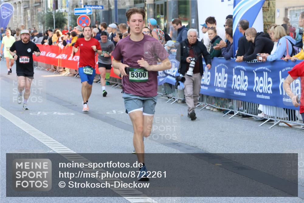 07.09.2025 - BARMER Alsterlauf Strokosch-Dieckow http://msf.ph/oto/8722261 07.09.2025 09:55:10 Ziel 2029, 2188, 2345, 2374, 2445, 2616, 2737, 2800, 3211, 3242, 3298, 3831, 3961, 4646, 4657, 4677, 4839, 5011, 5350, 5675, 5691, 5713, 5903, 8129, 8159, 8309 meine-sportfotos.de