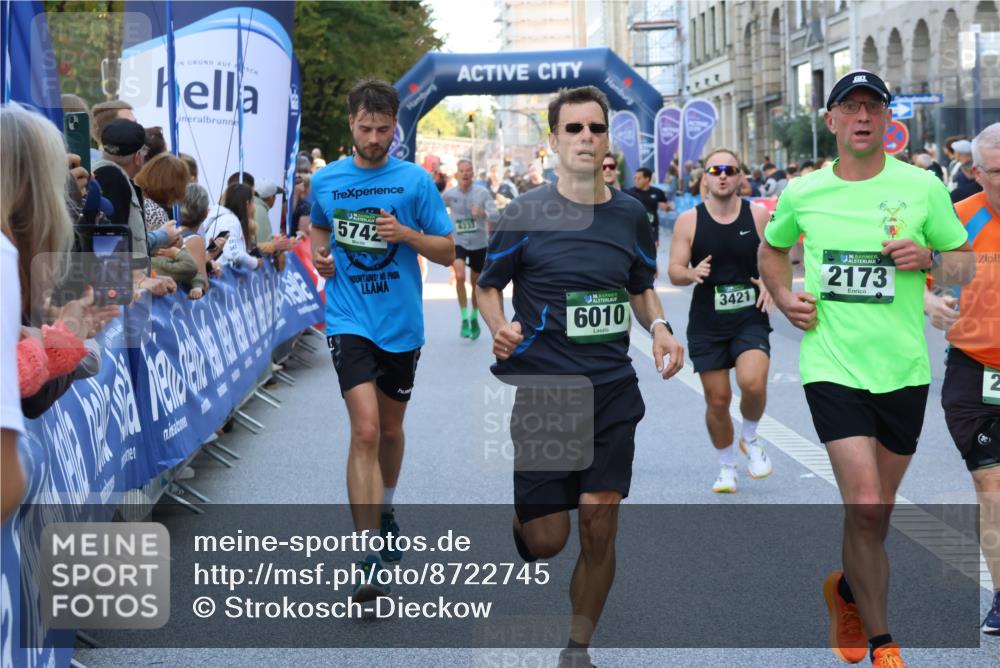 07.09.2025 - BARMER Alsterlauf Strokosch-Dieckow http://msf.ph/oto/8722745 07.09.2025 09:53:32 Ziel 2075, 2125, 2521, 2673, 2695, 2789, 2801, 3123, 3219, 3474, 3632, 3948, 4211, 4267, 4295, 4337, 4820, 4981, 5194, 5367, 5415, 5558, 5933, 5954, 6105, 8146, 8251, 8461 meine-sportfotos.de