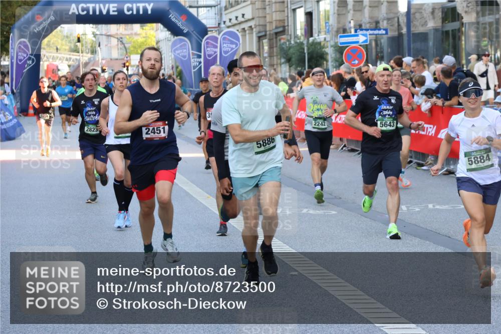 07.09.2025 - BARMER Alsterlauf Strokosch-Dieckow http://msf.ph/oto/8723500 07.09.2025 09:51:53 Ziel 2010, 2040, 2398, 2508, 2549, 2565, 2839, 3029, 3068, 3069, 4015, 4103, 4158, 4439, 4453, 4488, 4514, 4746, 4880, 5005, 5311, 5420, 5456, 5575, 5585, 5619, 5648, 6288, 8089, 8118, 8273, 8290, 8305, 8360, 8425 meine-sportfotos.de