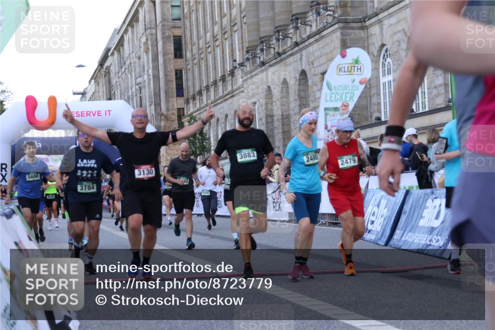 07.09.2025 - BARMER Alsterlauf Strokosch-Dieckow http://msf.ph/oto/8723779 07.09.2025 10:09:19 Ziel 2479, 2480, 2591, 2657, 3130, 3202, 3203, 3224, 3784, 3883, 3900, 4057, 4084, 4348, 5089, 5272, 5369, 5536, 5600, 5601, 5746, 6033, 6046, 6090, 6092, 8109 meine-sportfotos.de