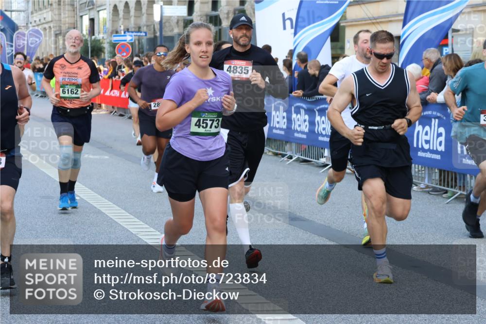 07.09.2025 - BARMER Alsterlauf Strokosch-Dieckow http://msf.ph/oto/8723834 07.09.2025 09:51:02 Ziel 2025, 2416, 2778, 2802, 3059, 3538, 3546, 3618, 4161, 4162, 4173, 4223, 4619, 4944, 5051, 5179, 5358, 5710, 5715, 5858, 5905, 5921, 8292 meine-sportfotos.de